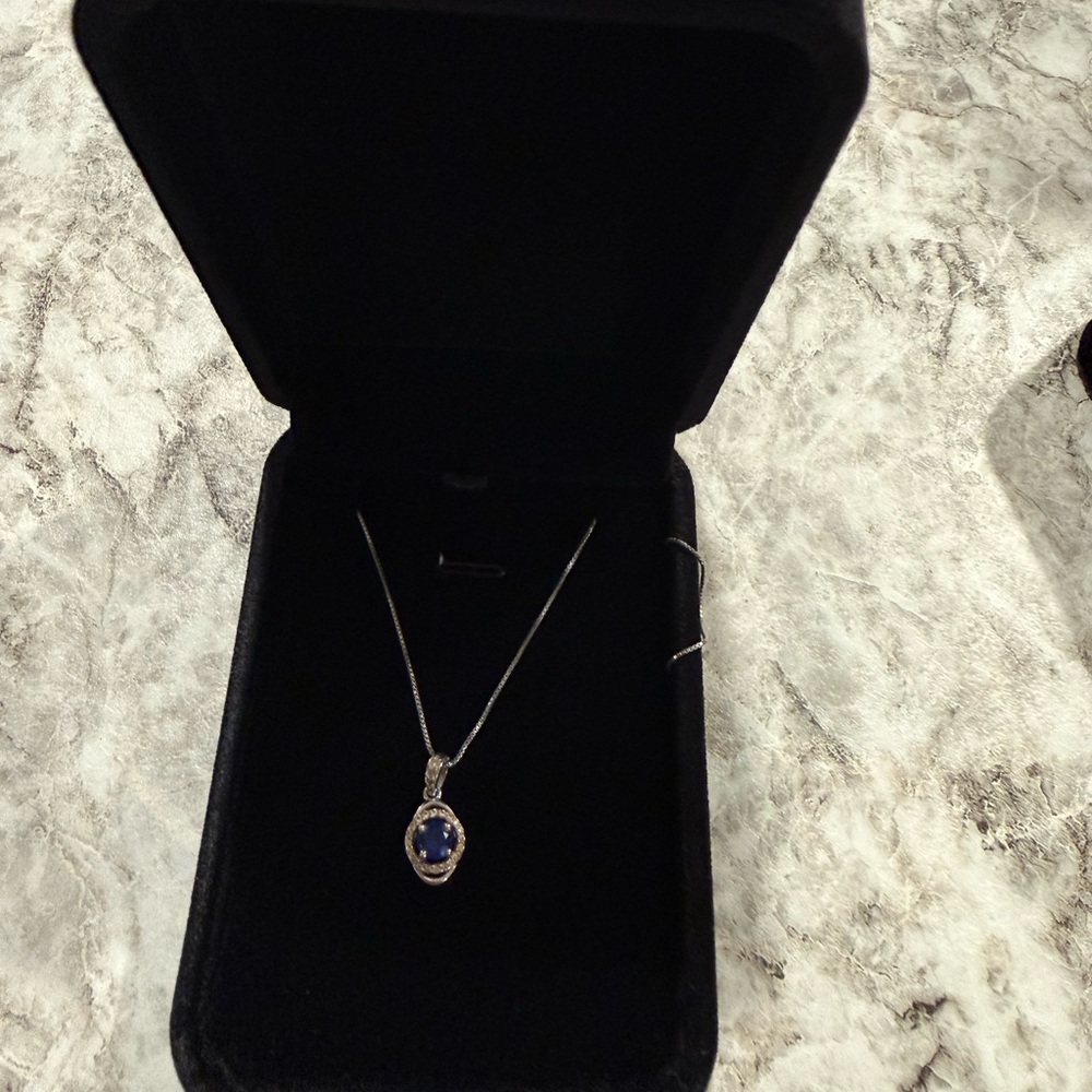 Elegant Silver and Sapphire Pendant Necklace